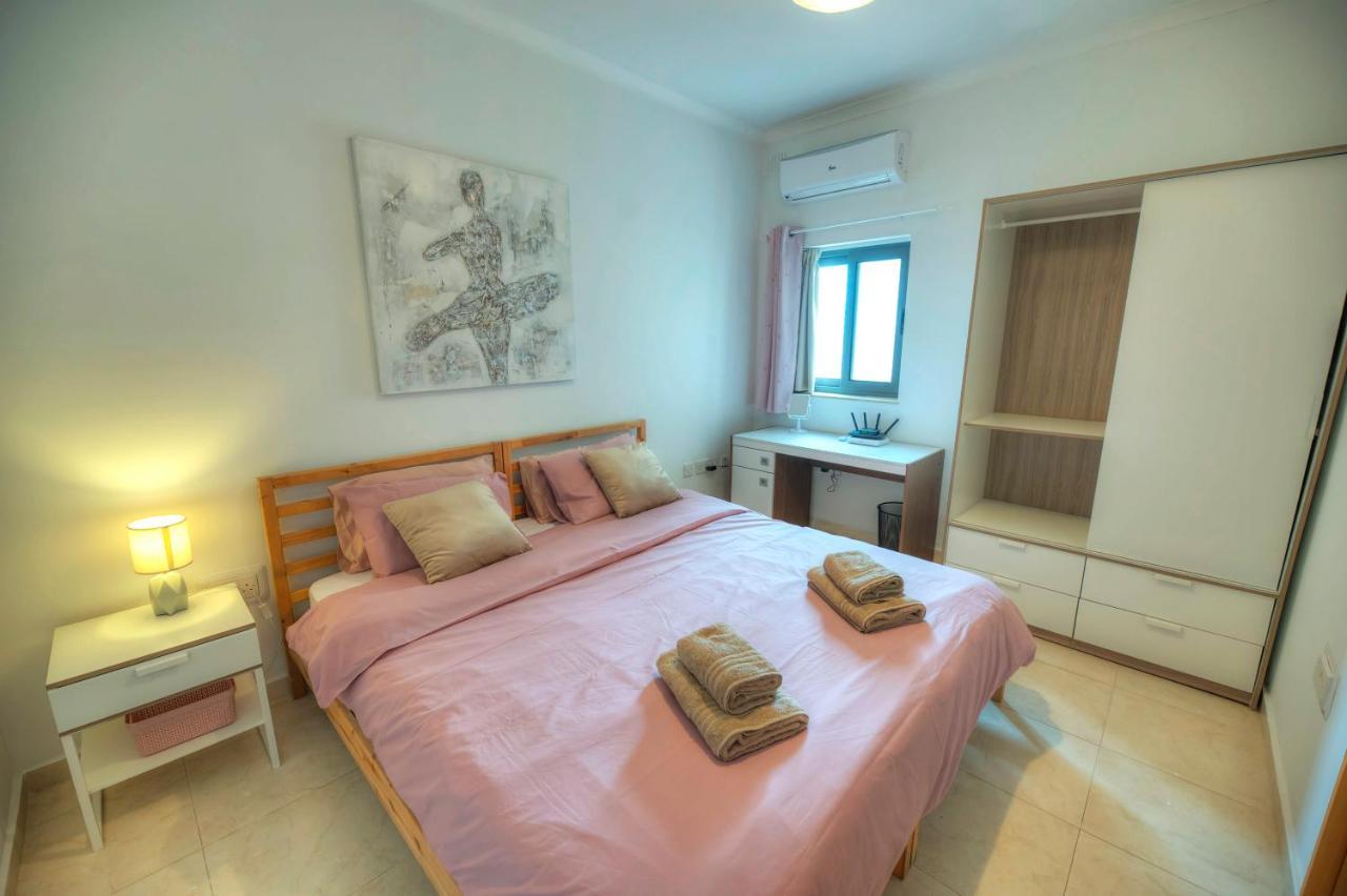 Modern 3Br Stylish & Spacious Apartment - Close To Sliema Promenade Gzira ภายนอก รูปภาพ