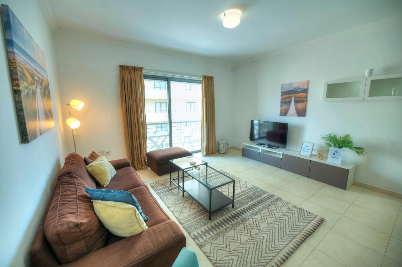 Modern 3Br Stylish & Spacious Apartment - Close To Sliema Promenade Gzira ภายนอก รูปภาพ