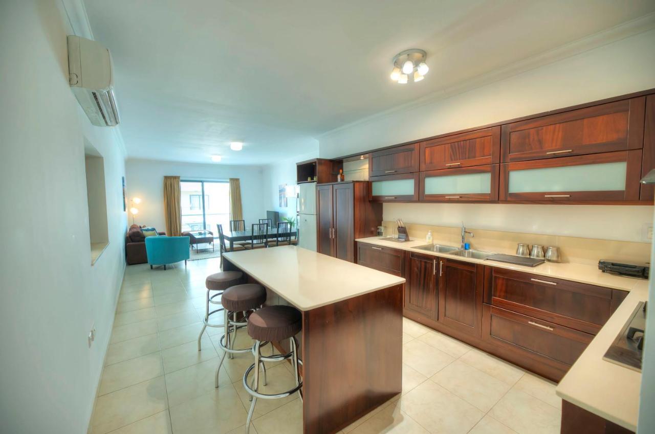 Modern 3Br Stylish & Spacious Apartment - Close To Sliema Promenade Gzira ภายนอก รูปภาพ