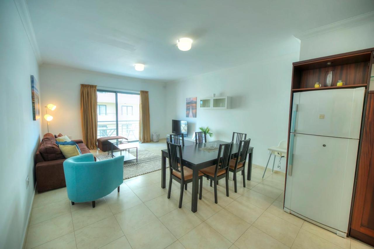 Modern 3Br Stylish & Spacious Apartment - Close To Sliema Promenade Gzira ภายนอก รูปภาพ