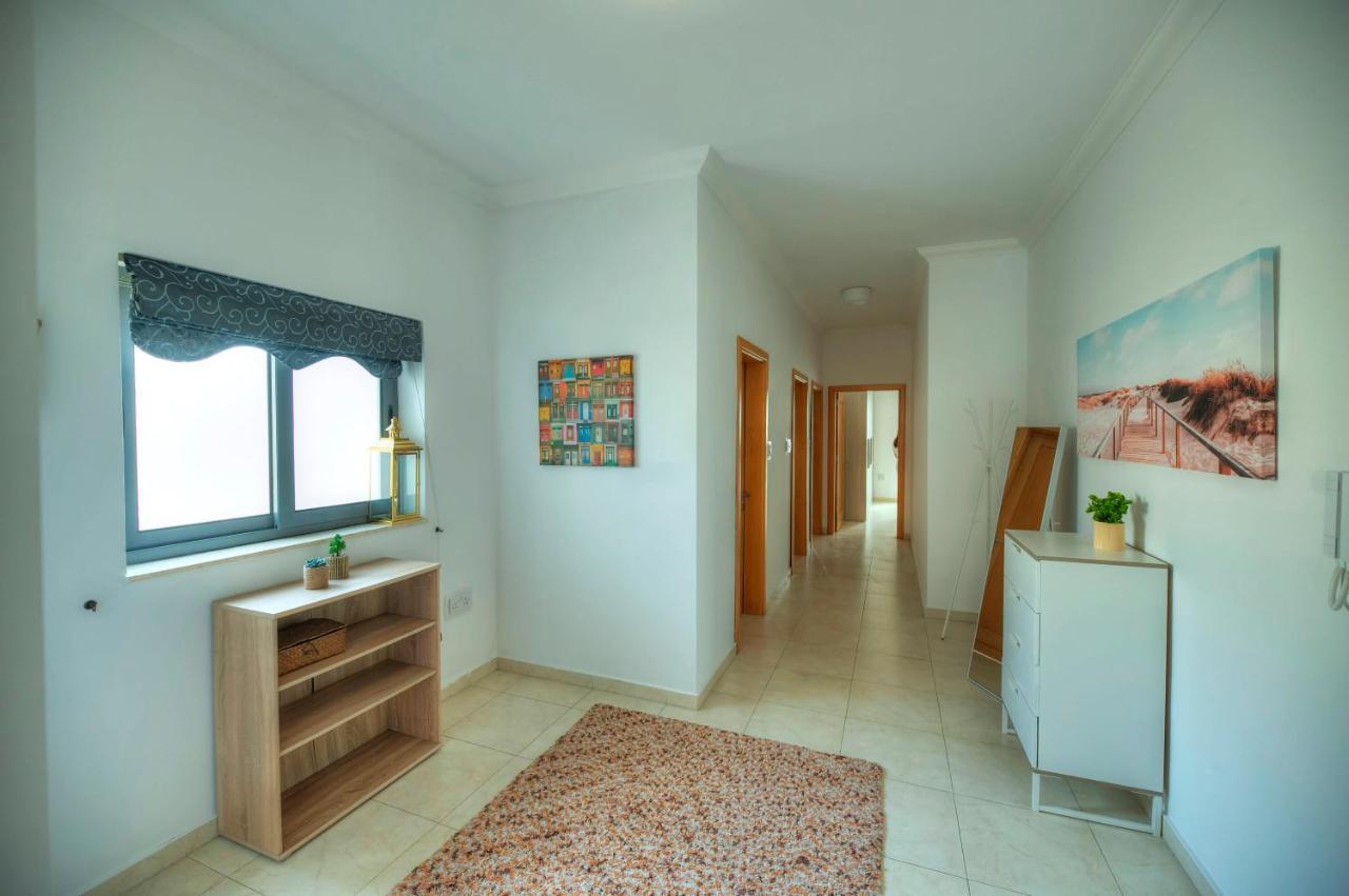 Modern 3Br Stylish & Spacious Apartment - Close To Sliema Promenade Gzira ภายนอก รูปภาพ