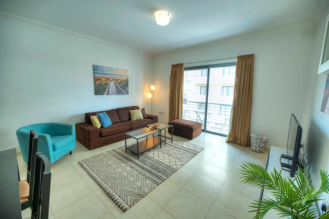 Modern 3Br Stylish & Spacious Apartment - Close To Sliema Promenade Gzira ภายนอก รูปภาพ