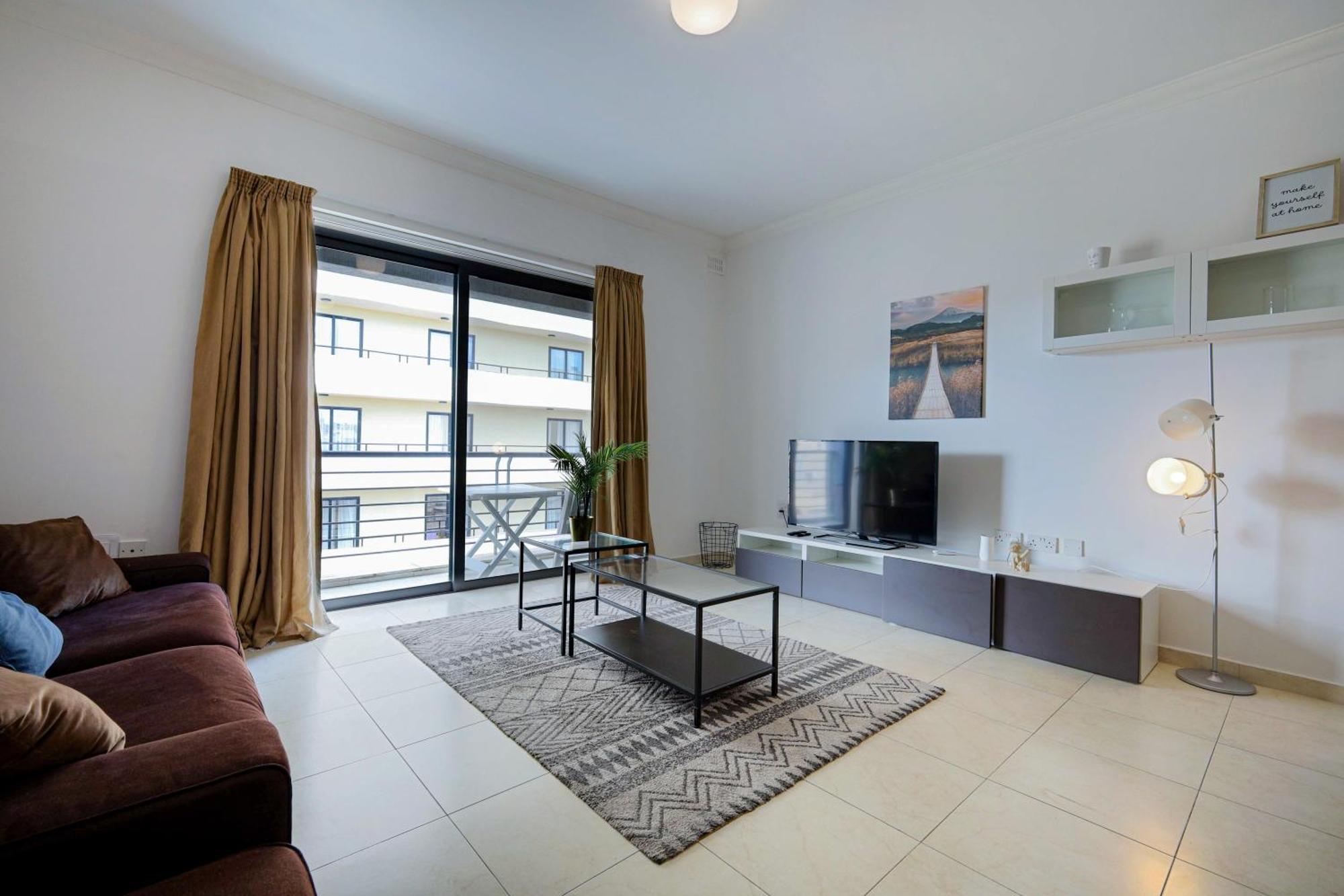 Modern 3Br Stylish & Spacious Apartment - Close To Sliema Promenade Gzira ภายนอก รูปภาพ