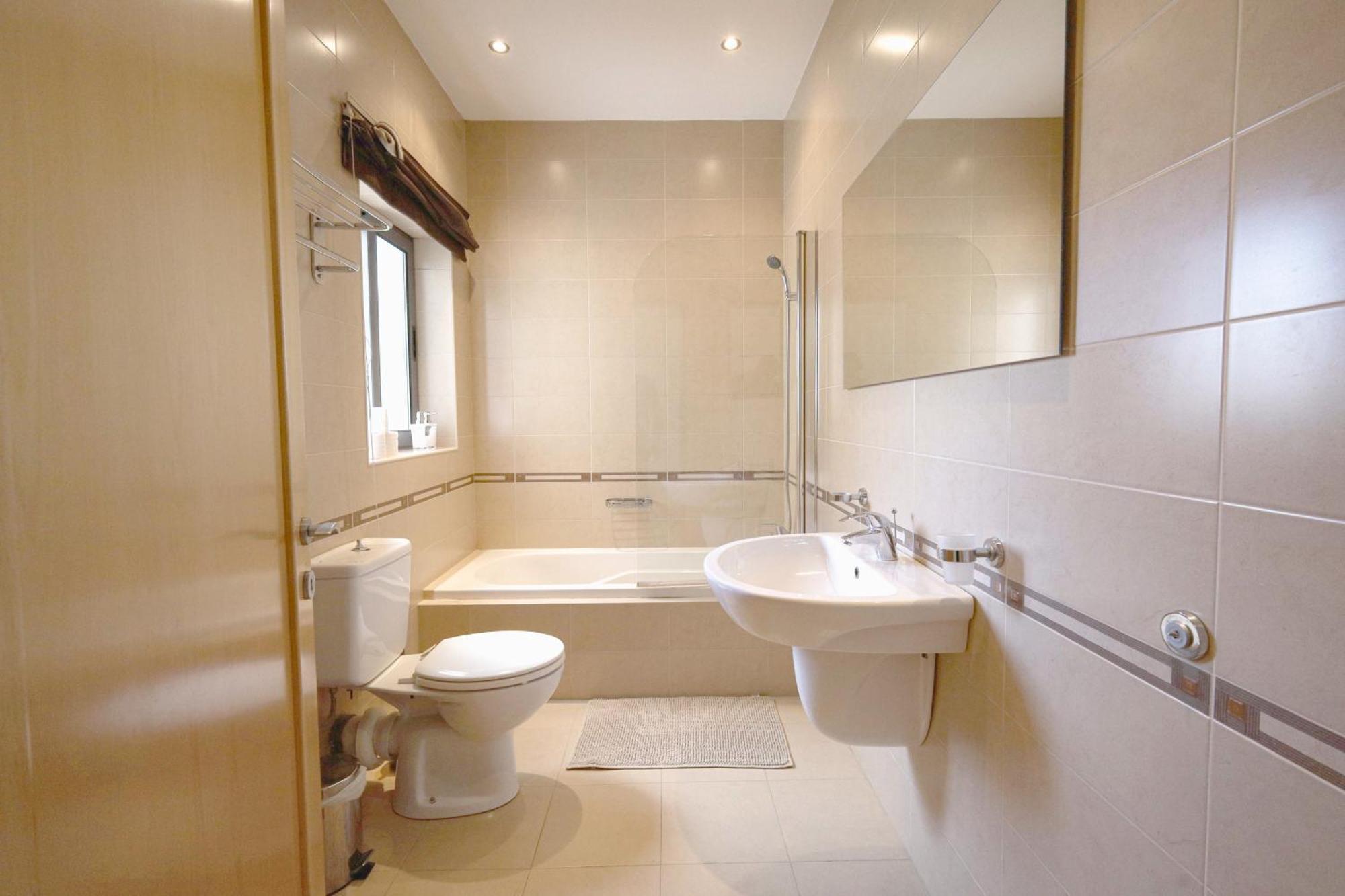 Modern 3Br Stylish & Spacious Apartment - Close To Sliema Promenade Gzira ภายนอก รูปภาพ